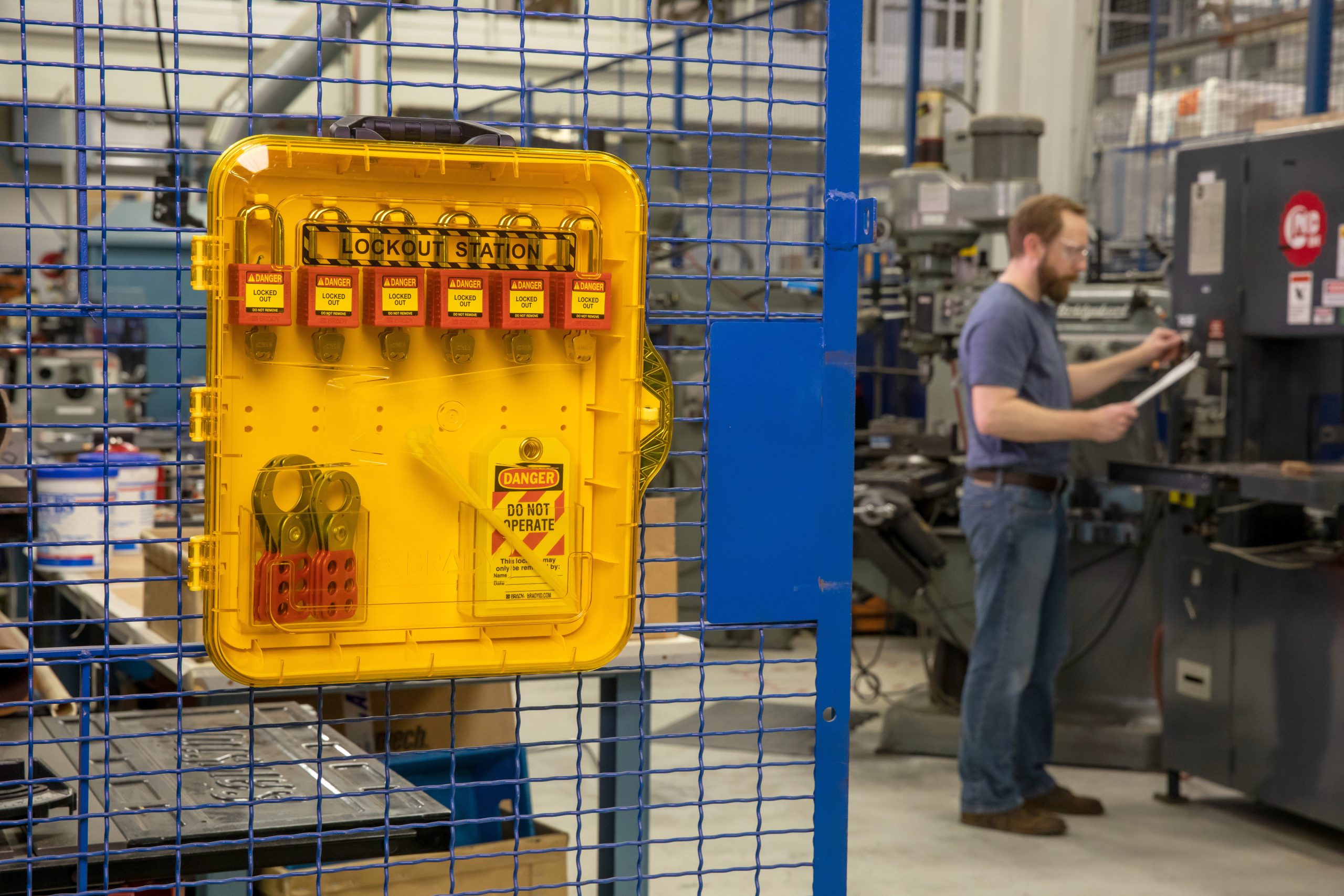 Sicherheitskennzeichnung für Industriebetriebe