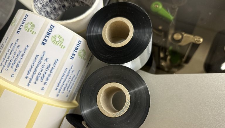 Etiketten, Farbbänder und Drucker